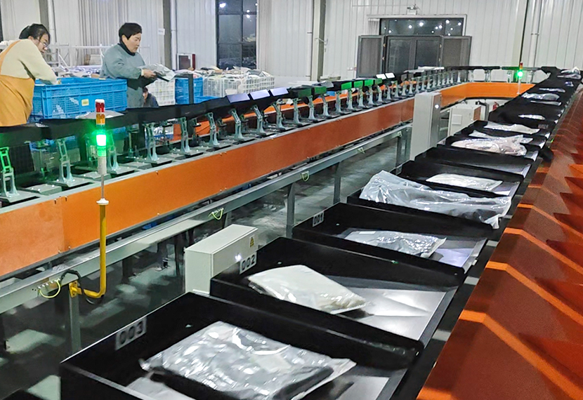 濰坊某電商公司服裝分揀翻盤分揀機項目
